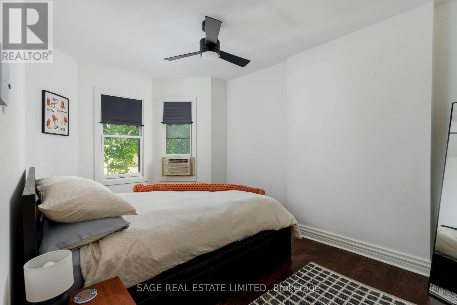 MAIN-32 Roblocke Avenue, Toronto, ON, M6G 3R7 - 34