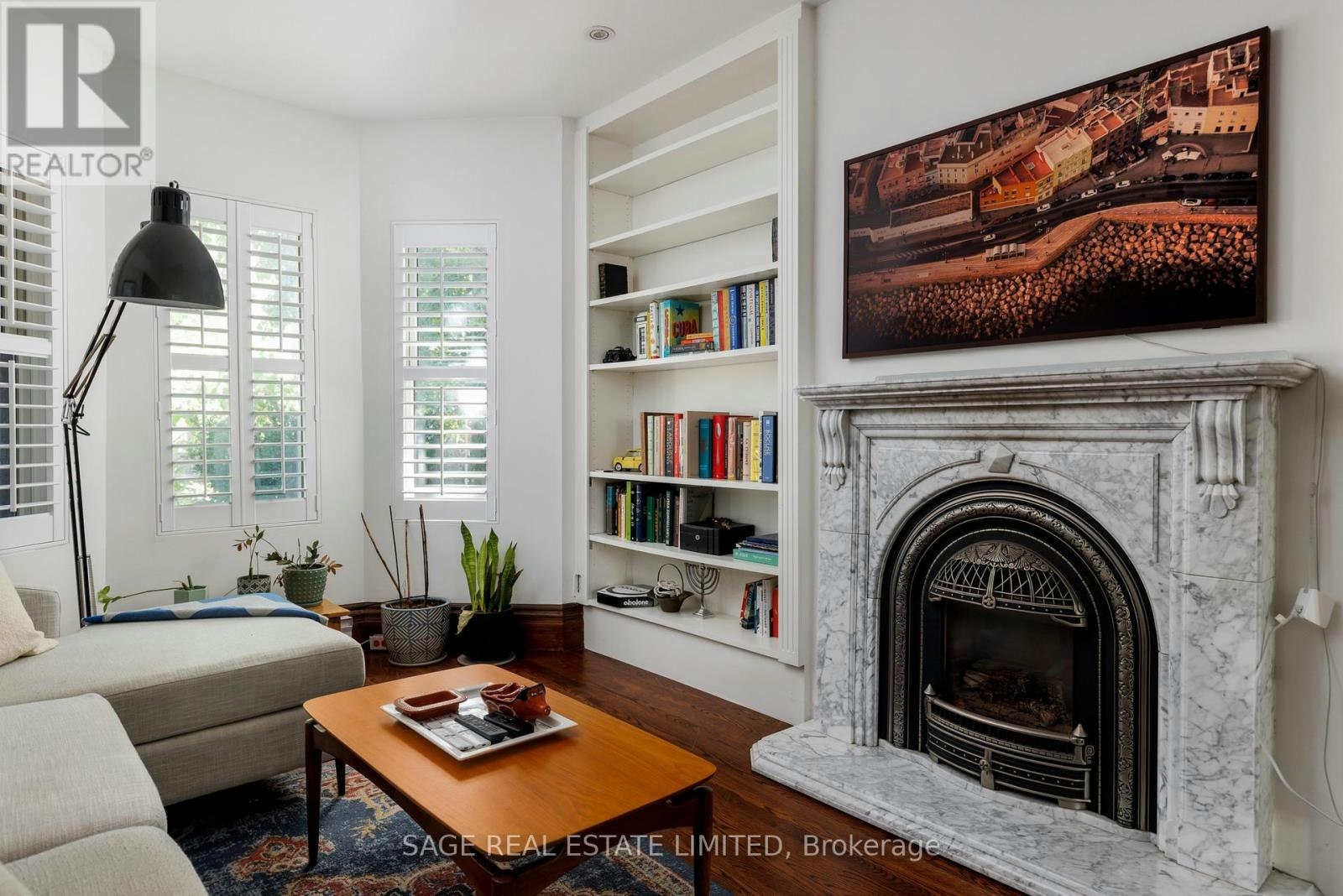 MAIN-32 Roblocke Avenue, Toronto, ON, M6G 3R7 - 9