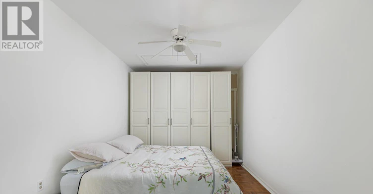 MAIN-32 Roblocke Avenue, Toronto, ON, M6G 3R7 - 43