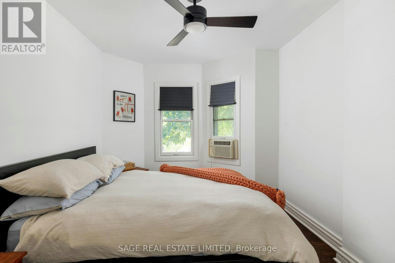 MAIN-32 Roblocke Avenue, Toronto, ON, M6G 3R7 - 35