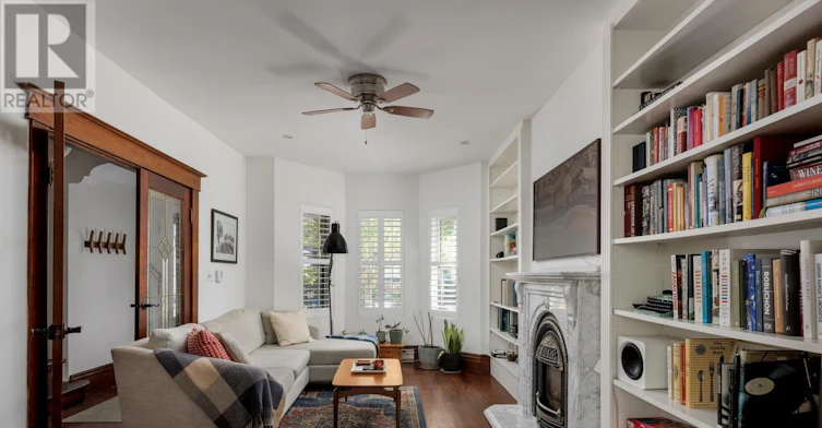 MAIN-32 Roblocke Avenue, Toronto, ON, M6G 3R7 - 7