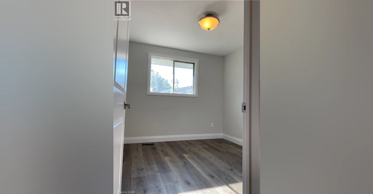 1-51 Highridge Avenue, Hamilton, ON, L8E 3J7 - 21