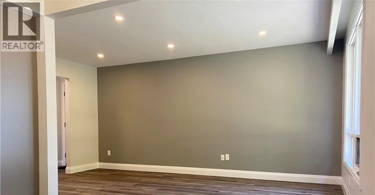 1-51 Highridge Avenue, Hamilton, ON, L8E 3J7 - 2