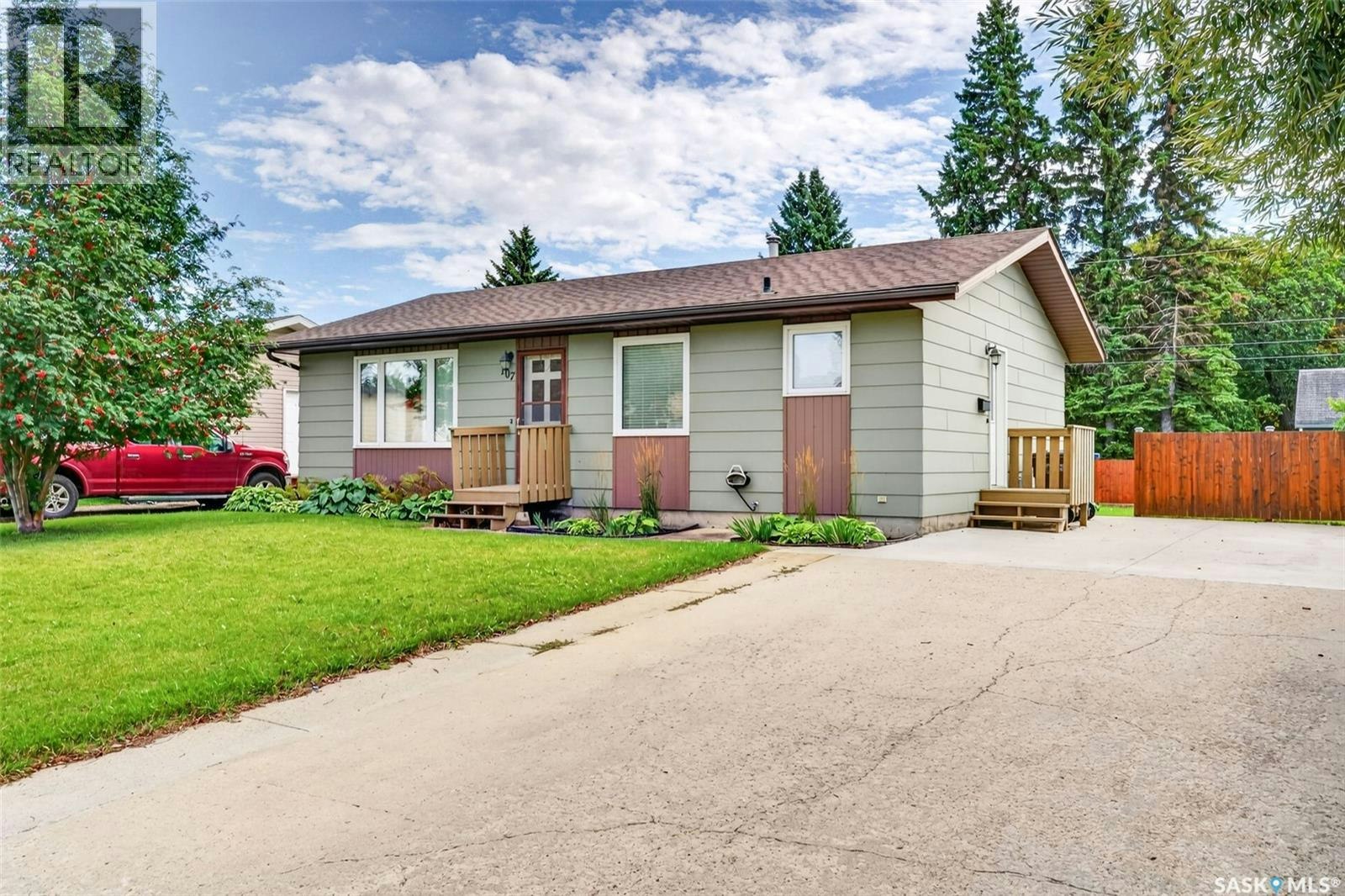 107 Elizabeth Street, Melfort, SK, S0E 1A0