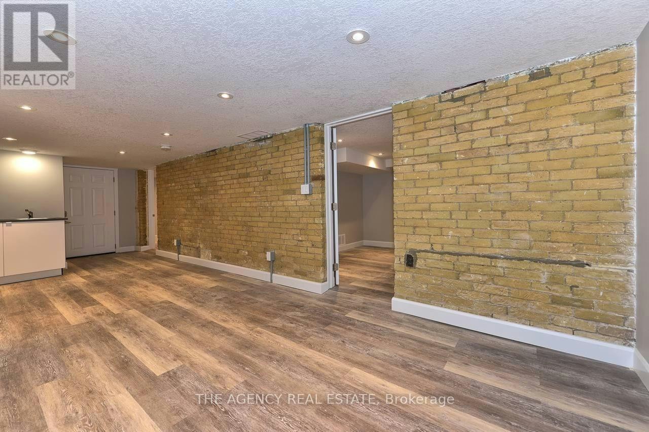 870 Queens Avenue, London, ON, N5W 3H6 - 3