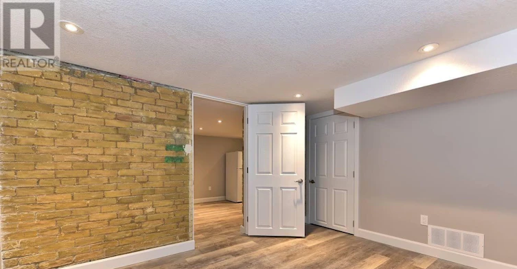 870 Queens Avenue, London, ON, N5W 3H6 - 2