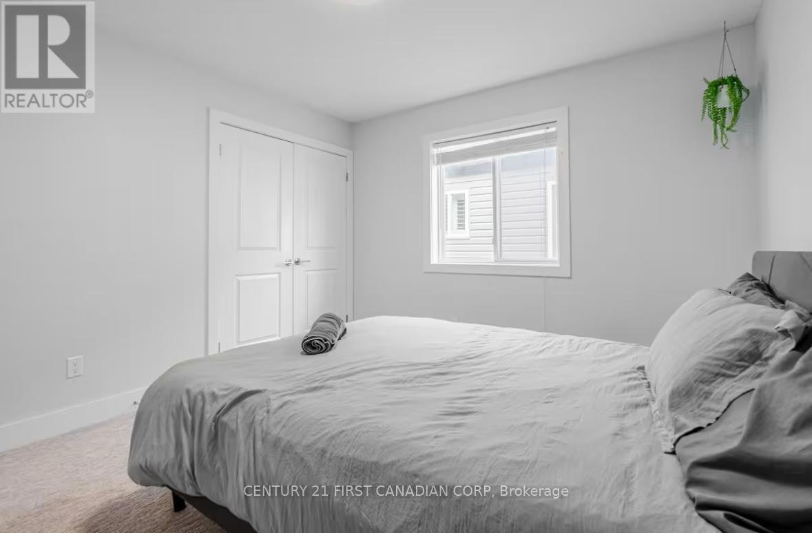 UPPER 11-2619 Sheffield Boulevard, London, ON, N6M 0G4 - 15