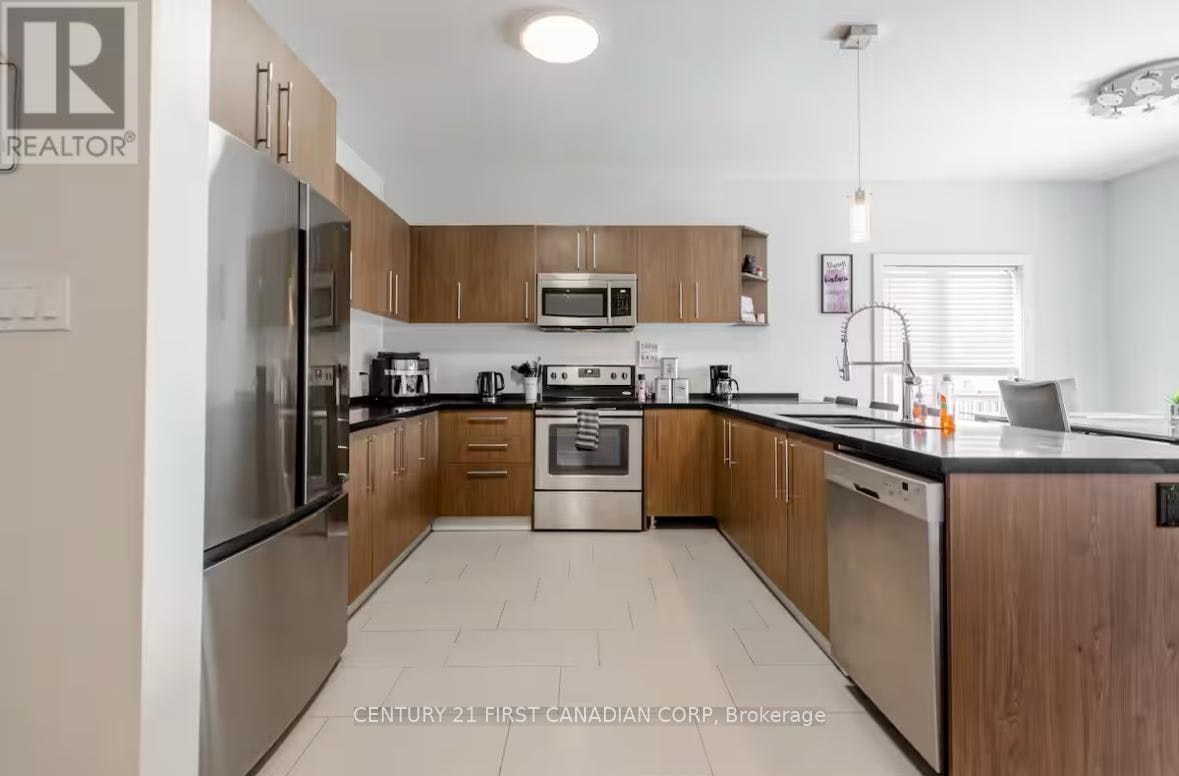 UPPER 11-2619 Sheffield Boulevard, London, ON, N6M 0G4 - 3
