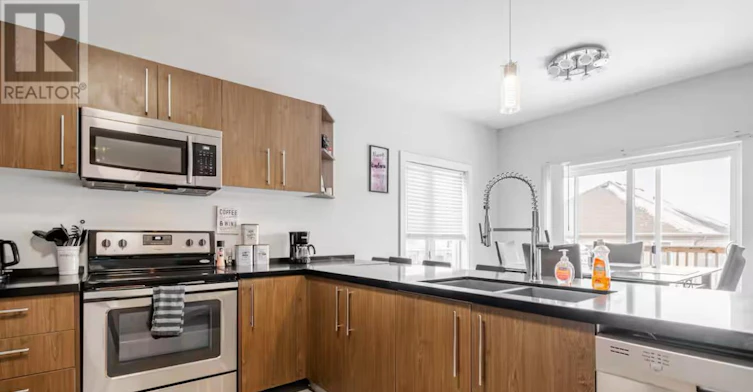 UPPER 11-2619 Sheffield Boulevard, London, ON, N6M 0G4 - 4