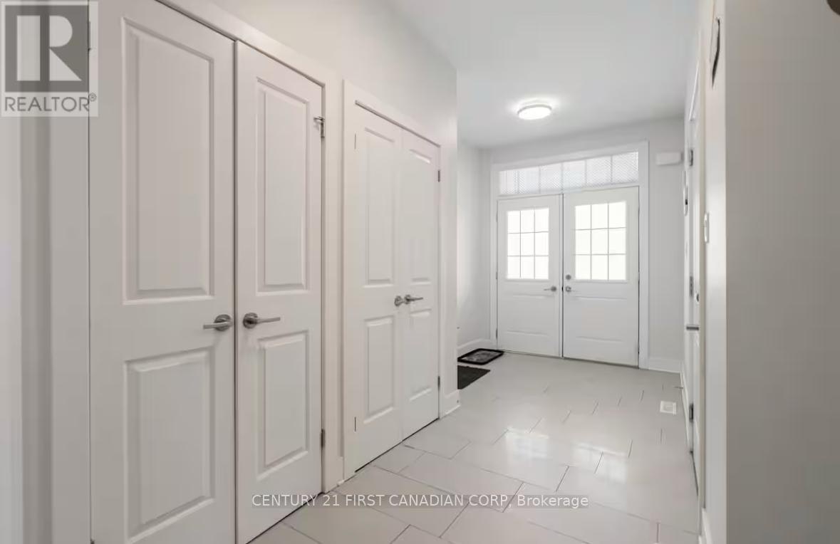 UPPER 11-2619 Sheffield Boulevard, London, ON, N6M 0G4