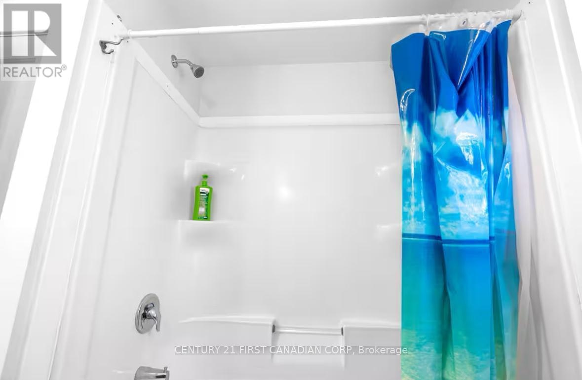 UPPER 11-2619 Sheffield Boulevard, London, ON, N6M 0G4 - 18