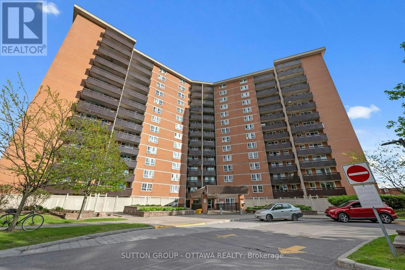 516-2000 Jasmine Crescent, Ottawa, ON, K1J 8K4