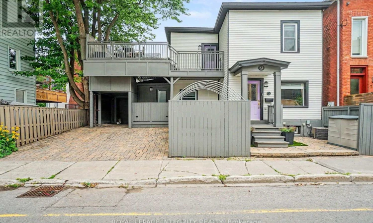 9 Holmwood Avenue