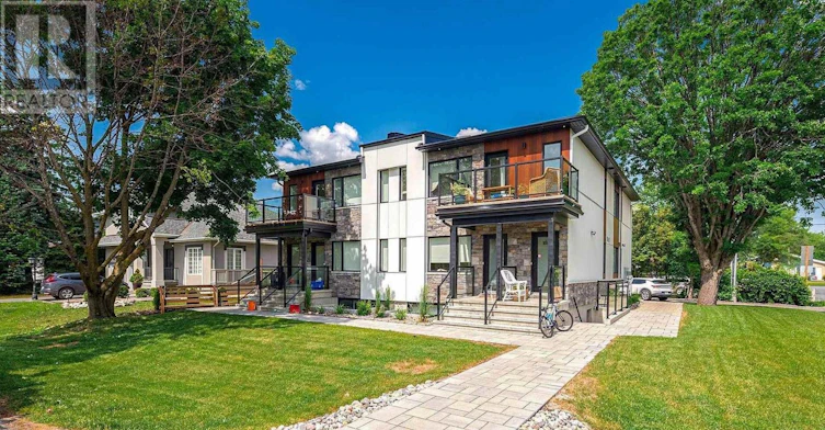3-77A Granton Avenue, Ottawa, ON, K2G 1L2 - 2
