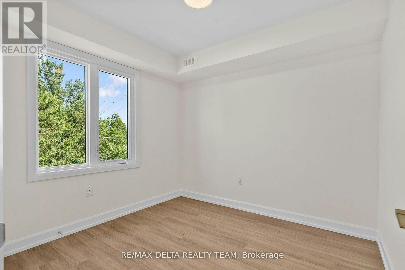 3-77A Granton Avenue, Ottawa, ON, K2G 1L2 - 14