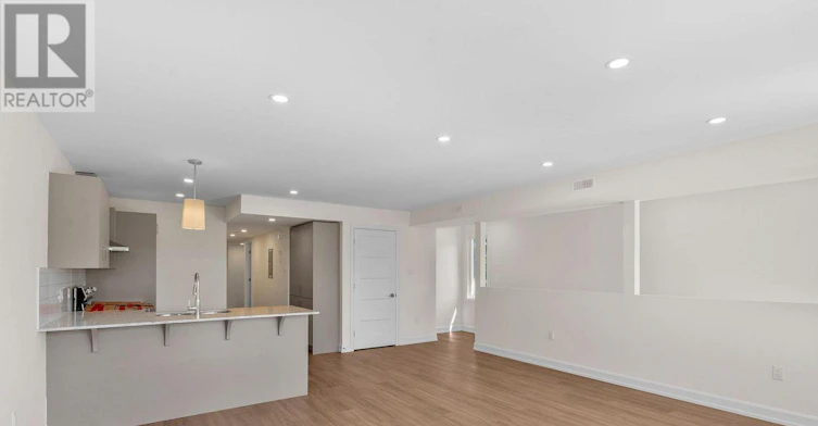 3-77A Granton Avenue, Ottawa, ON, K2G 1L2 - 9
