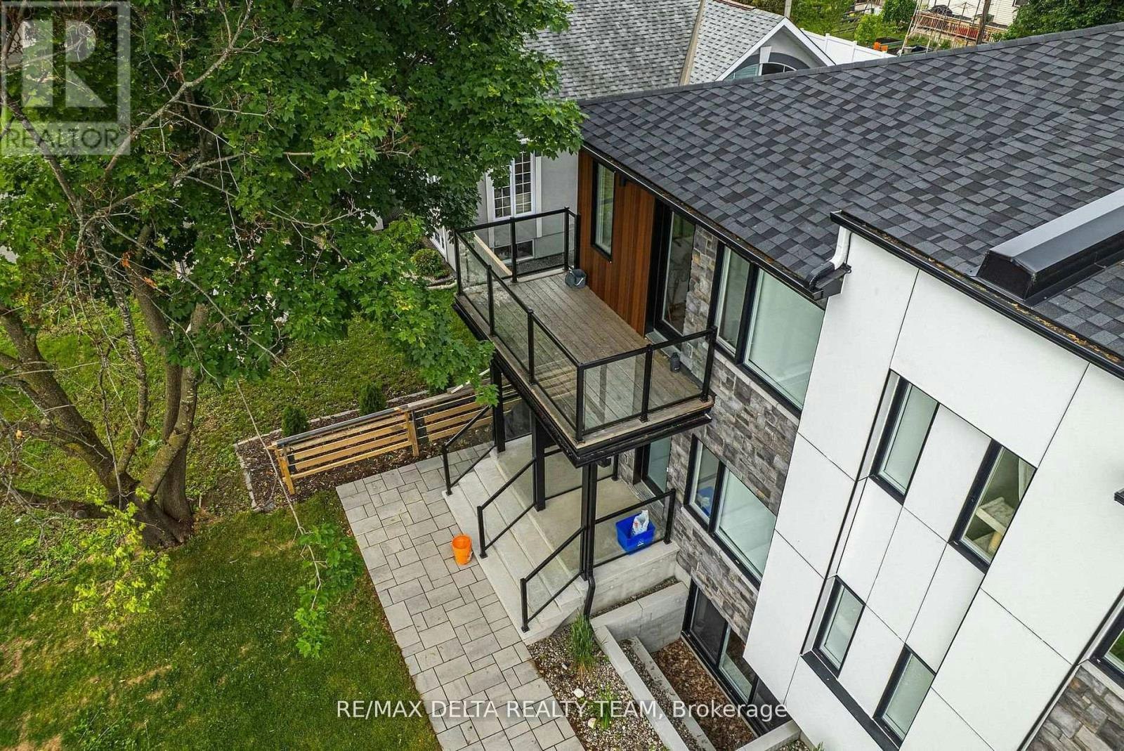3-77A Granton Avenue, Ottawa, ON, K2G 1L2 - 4
