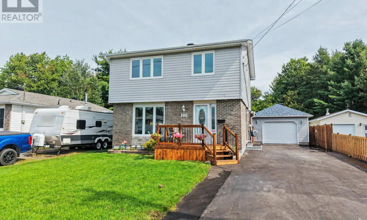 108 Tweedsmuir Drive