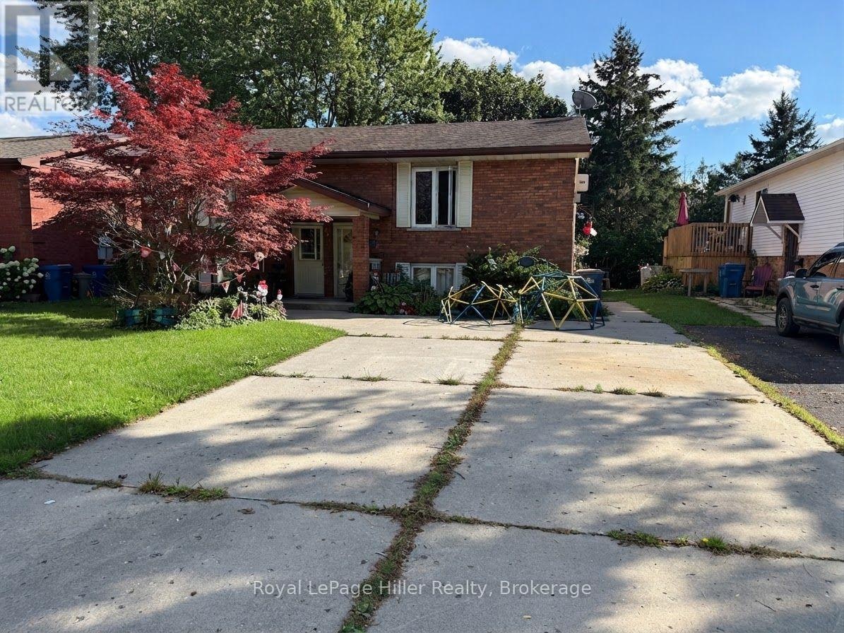 321 Maple Avenue, Stratford, ON, N5A 7P6