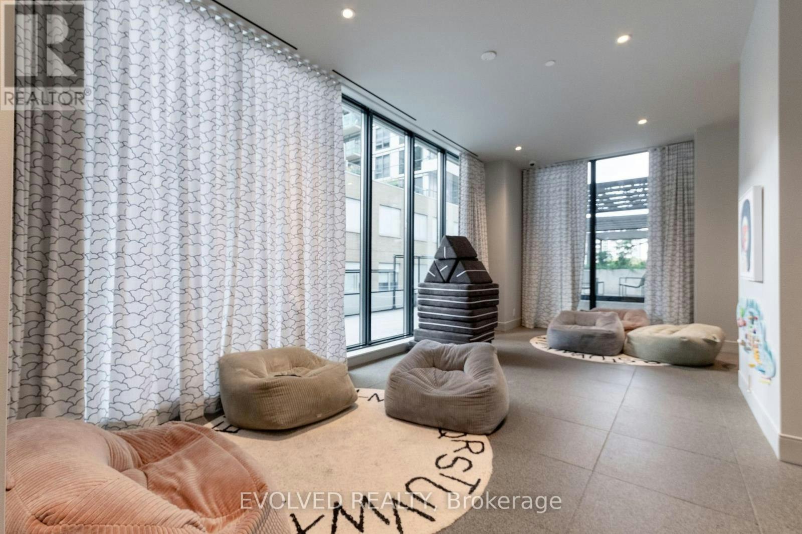 2810-65 Broadway Avenue, Toronto, ON, M4P 1T9 - 32