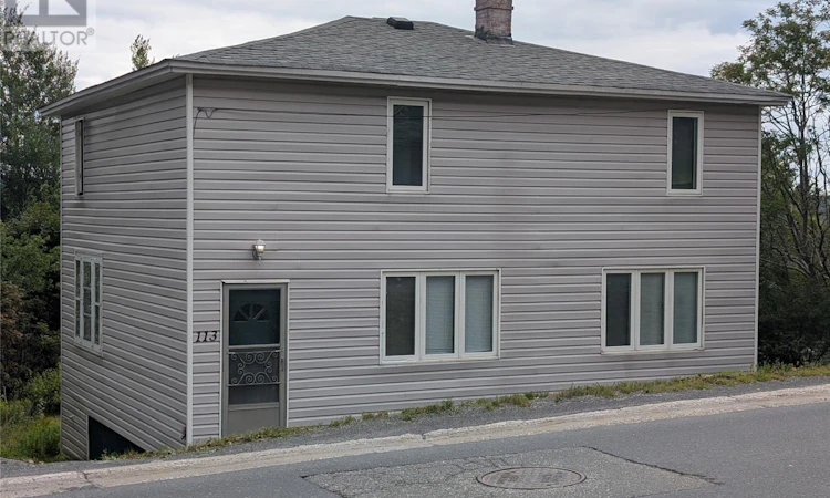 113-115 Memorial Drive
