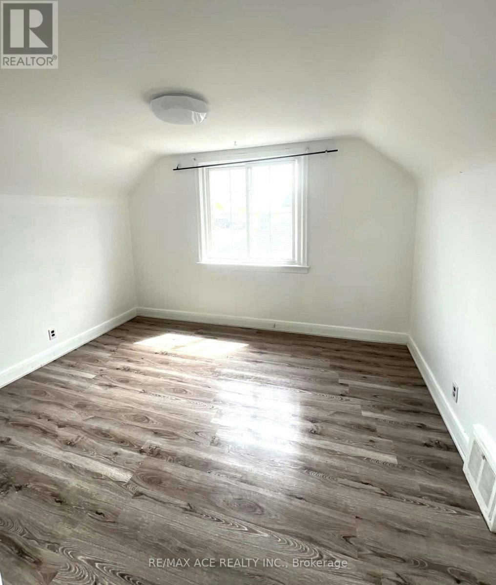 MAIN-4 Jeanette Street, Toronto, ON, M1M 3G1 - 10