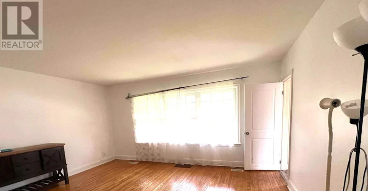 MAIN-4 Jeanette Street, Toronto, ON, M1M 3G1 - 3