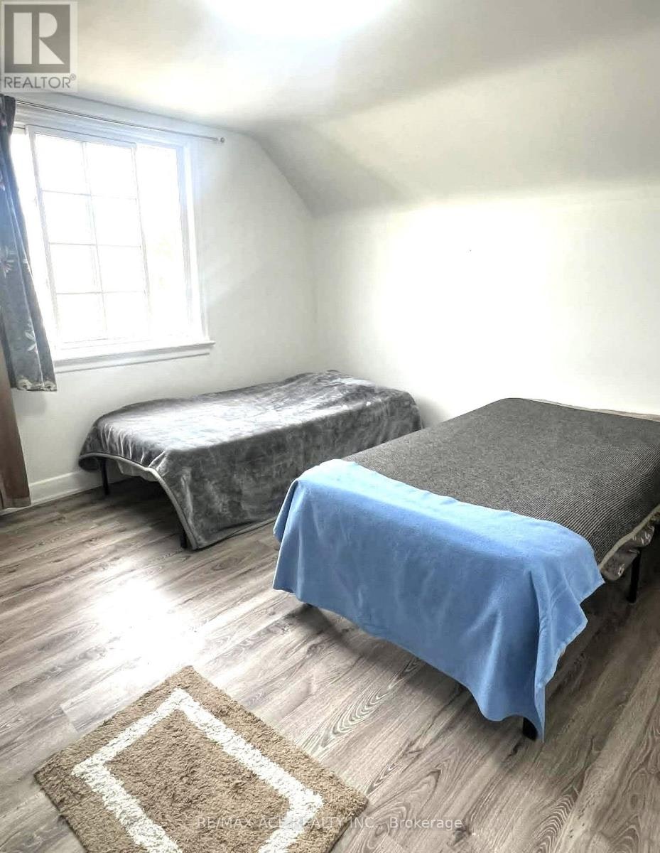 MAIN-4 Jeanette Street, Toronto, ON, M1M 3G1 - 12