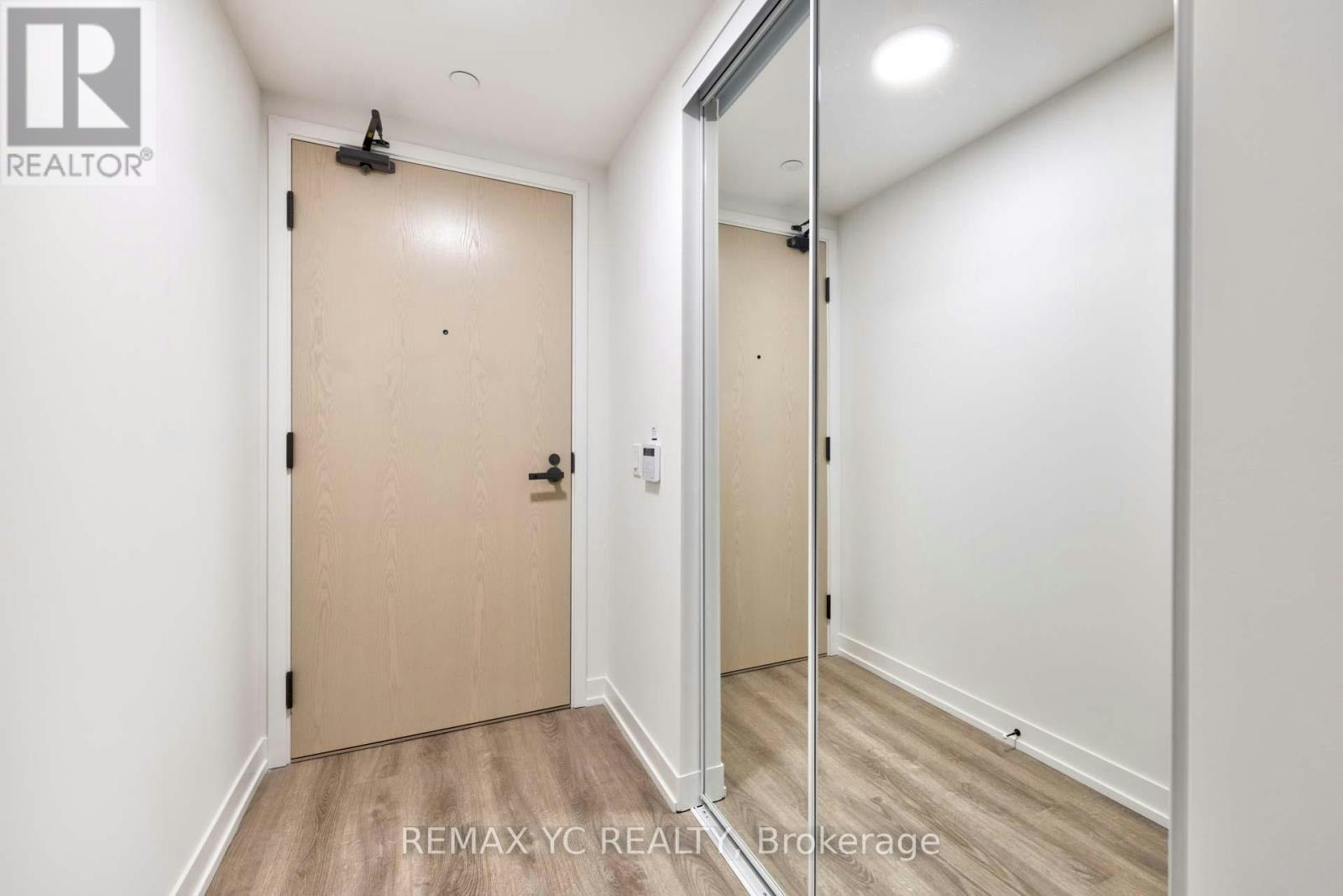 1817-195 Commerce Street, Vaughan, ON, L4K 0P9 - 3