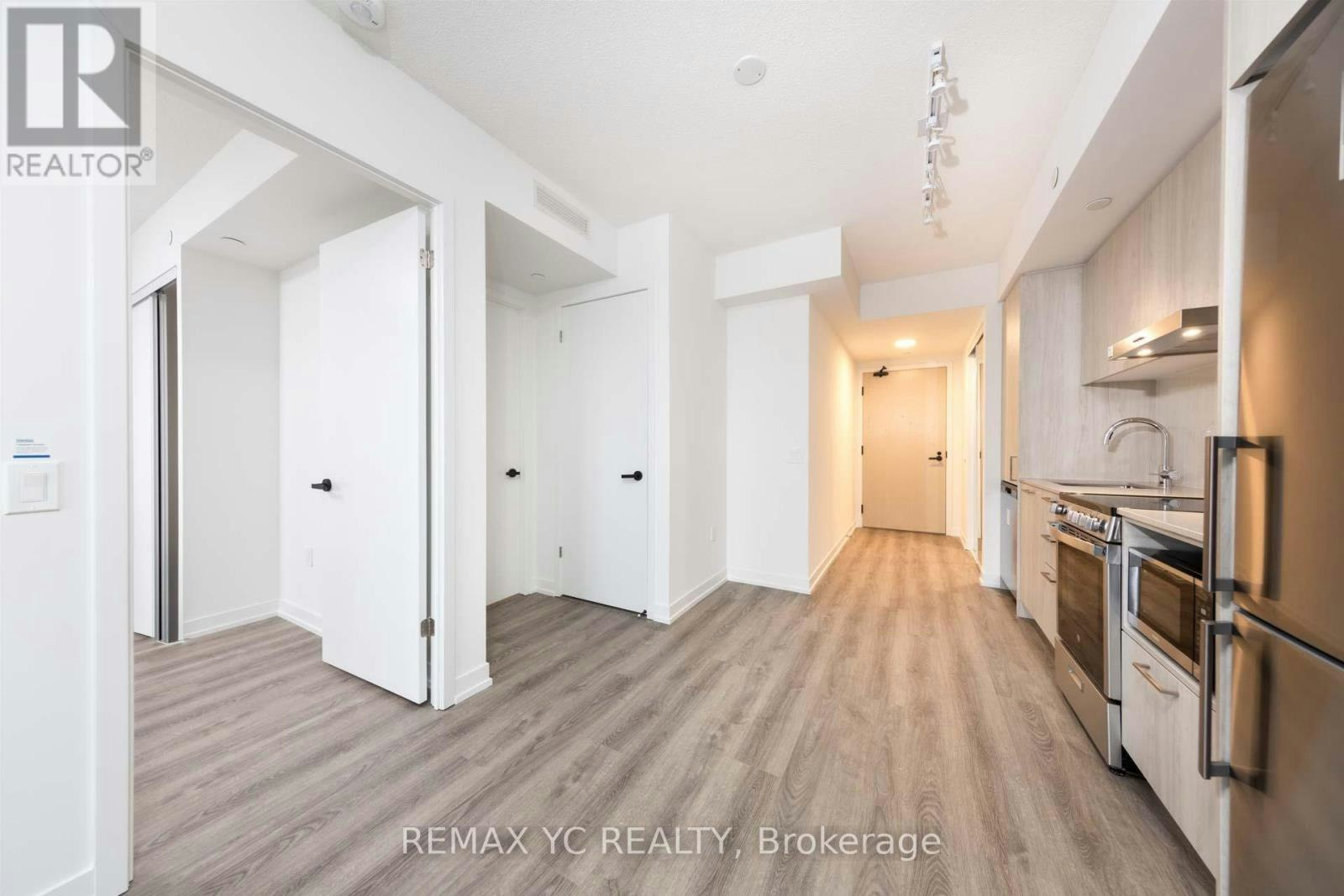 1817-195 Commerce Street, Vaughan, ON, L4K 0P9 - 11