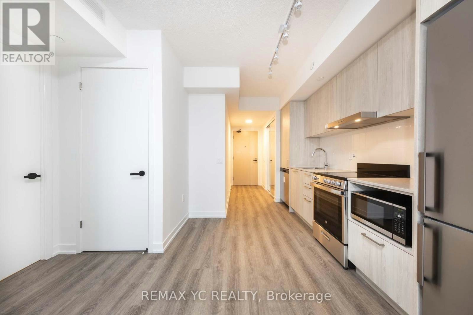1817-195 Commerce Street, Vaughan, ON, L4K 0P9 - 8