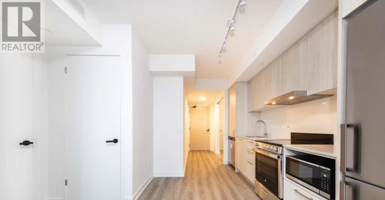 1817-195 Commerce Street, Vaughan, ON, L4K 0P9 - 8