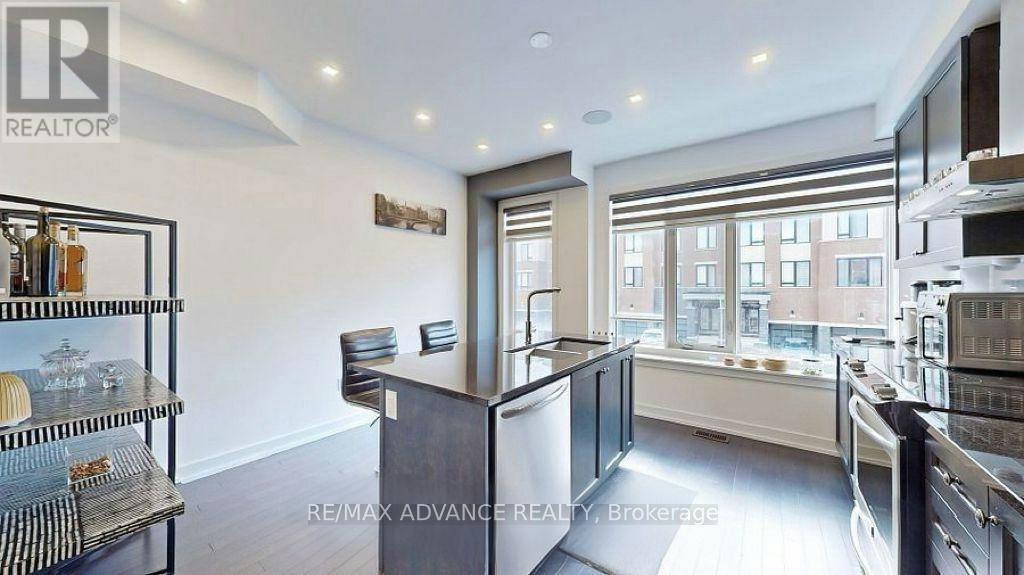 167 Salterton Circle, Vaughan, ON, L6A 4Z1 - 4