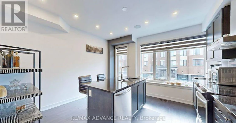 167 Salterton Circle, Vaughan, ON, L6A 4Z1 - 4