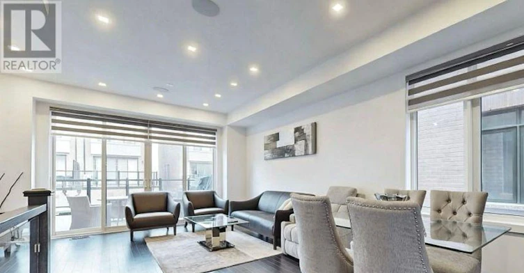 167 Salterton Circle, Vaughan, ON, L6A 4Z1 - 2