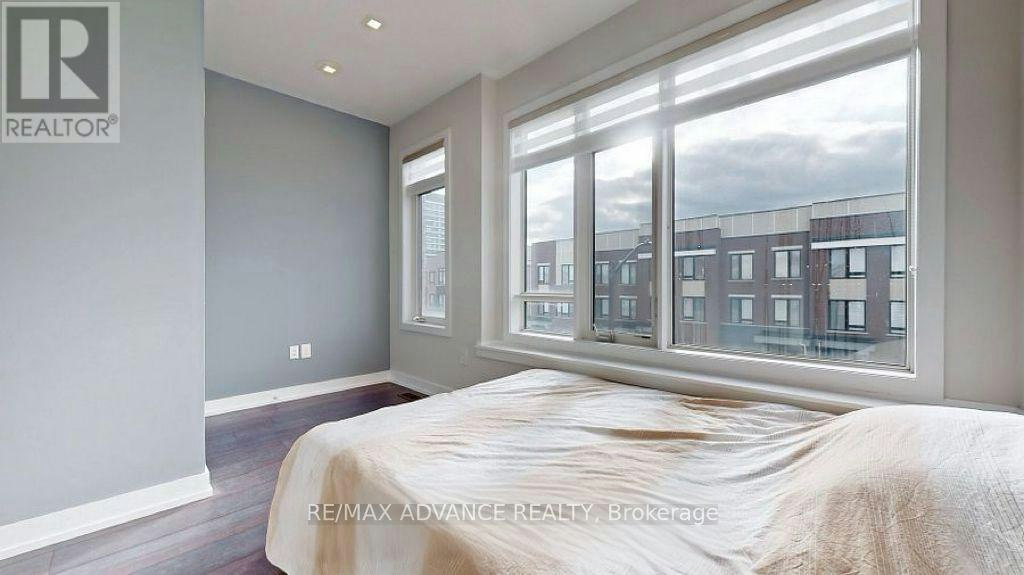 167 Salterton Circle, Vaughan, ON, L6A 4Z1 - 7