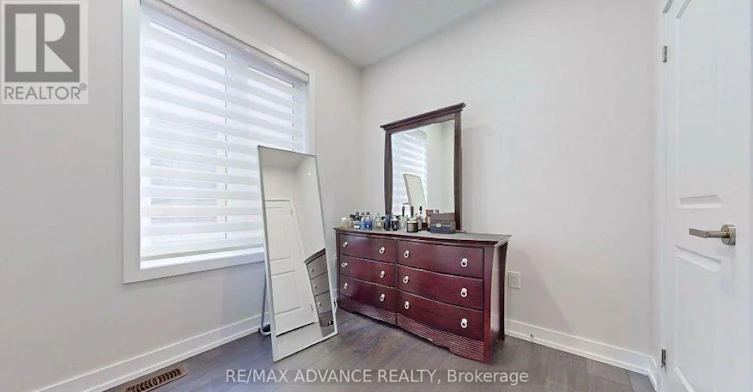 167 Salterton Circle, Vaughan, ON, L6A 4Z1 - 6