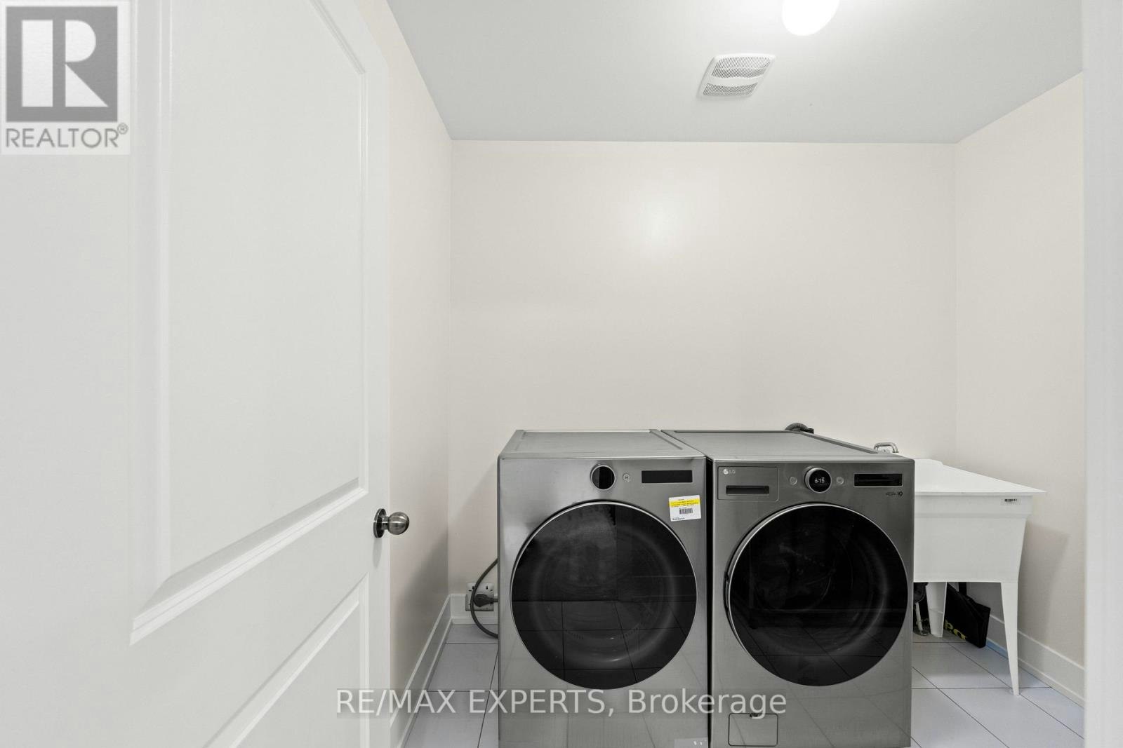 10 Lawrence D. Pridham Avenue, New Tecumseth, ON, L9R 1V4 - 35