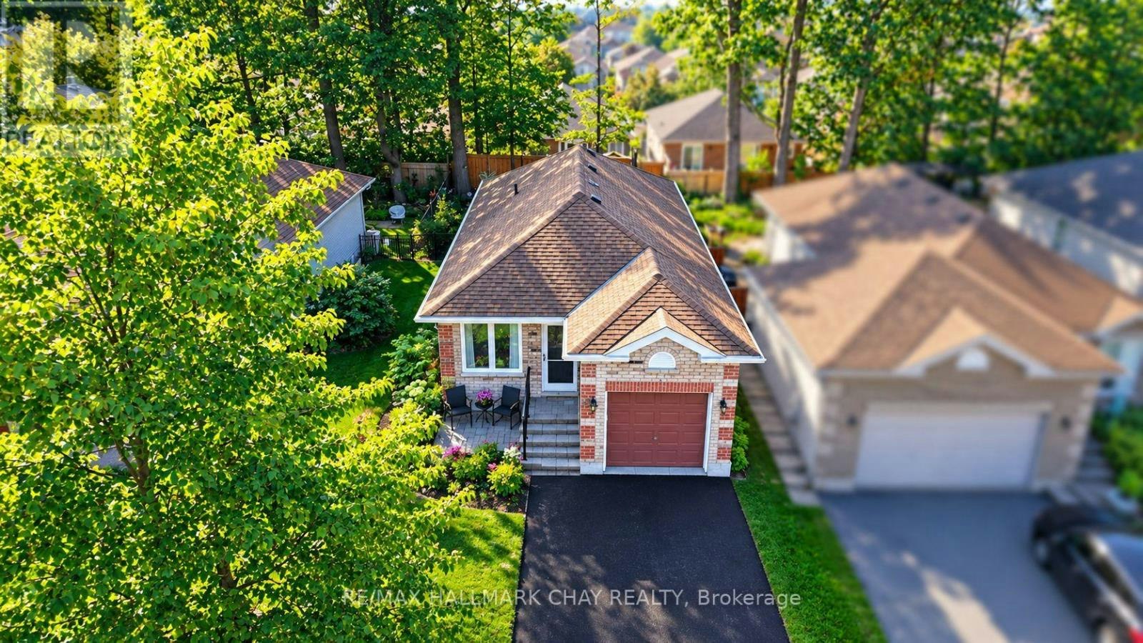 27 Masters Drive, Barrie, ON, L4M 6W4
