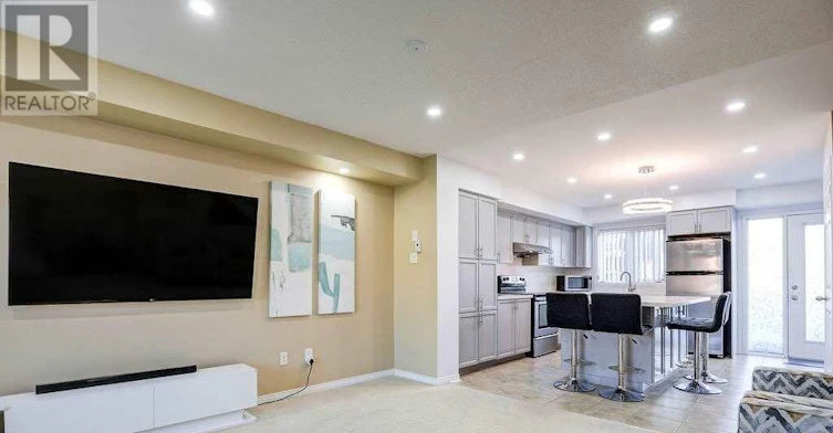64-60 Fairwood Circle, Brampton, ON, L6R 0Y6 - 4