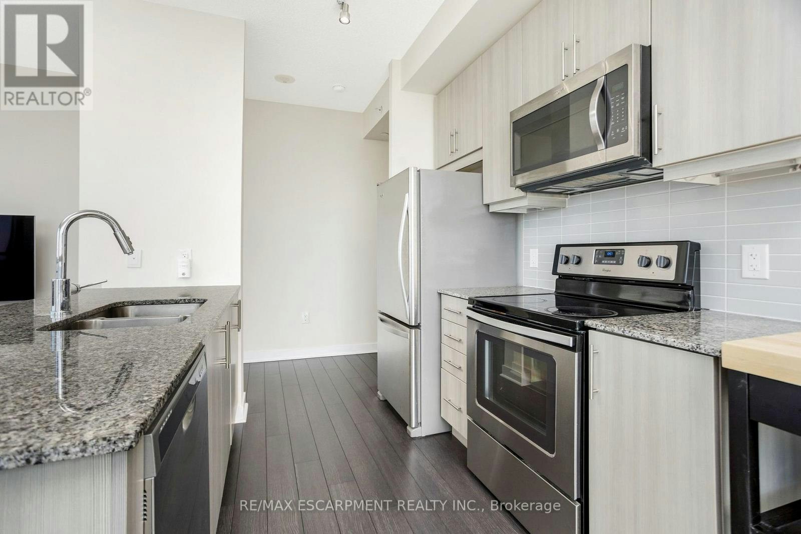 3304-3975 Grand Park Drive, Mississauga, ON, L5B 0K4 - 12