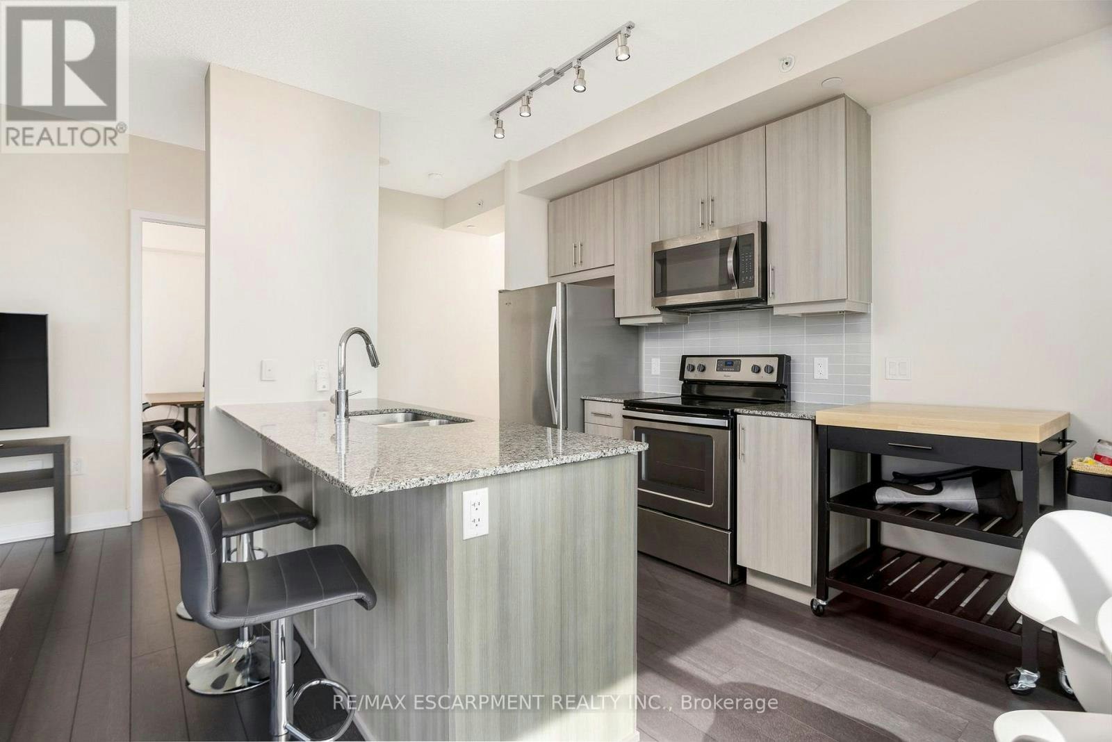 3304-3975 Grand Park Drive, Mississauga, ON, L5B 0K4 - 10