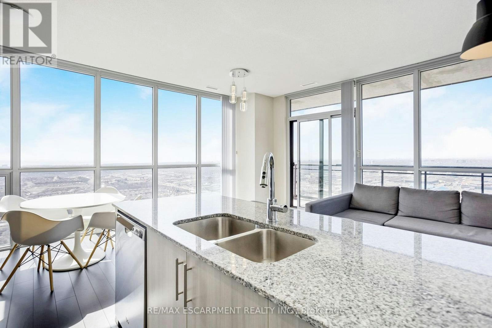 3304-3975 Grand Park Drive, Mississauga, ON, L5B 0K4 - 13