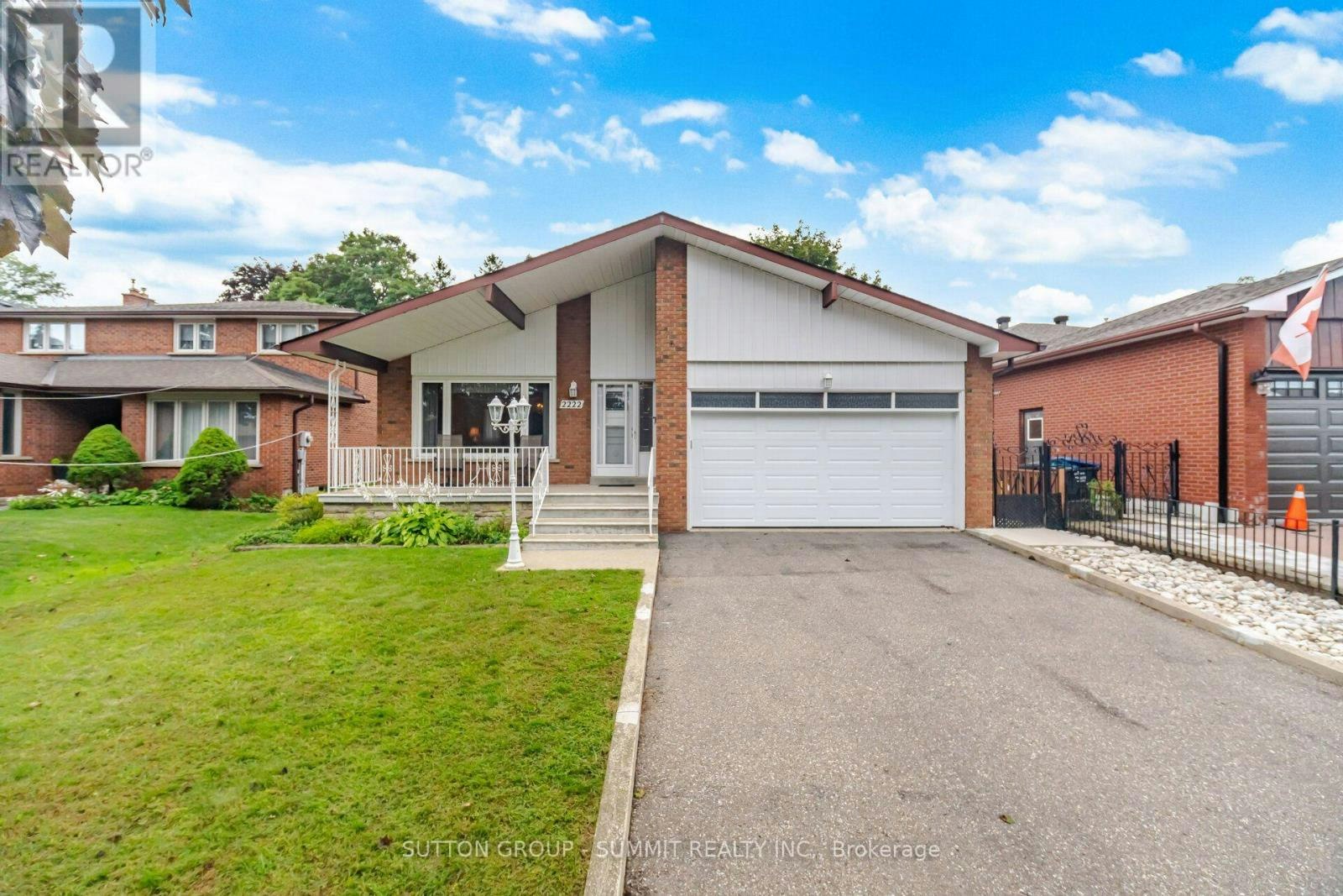 2222 Florian Road, Mississauga, ON, L5A 2M4