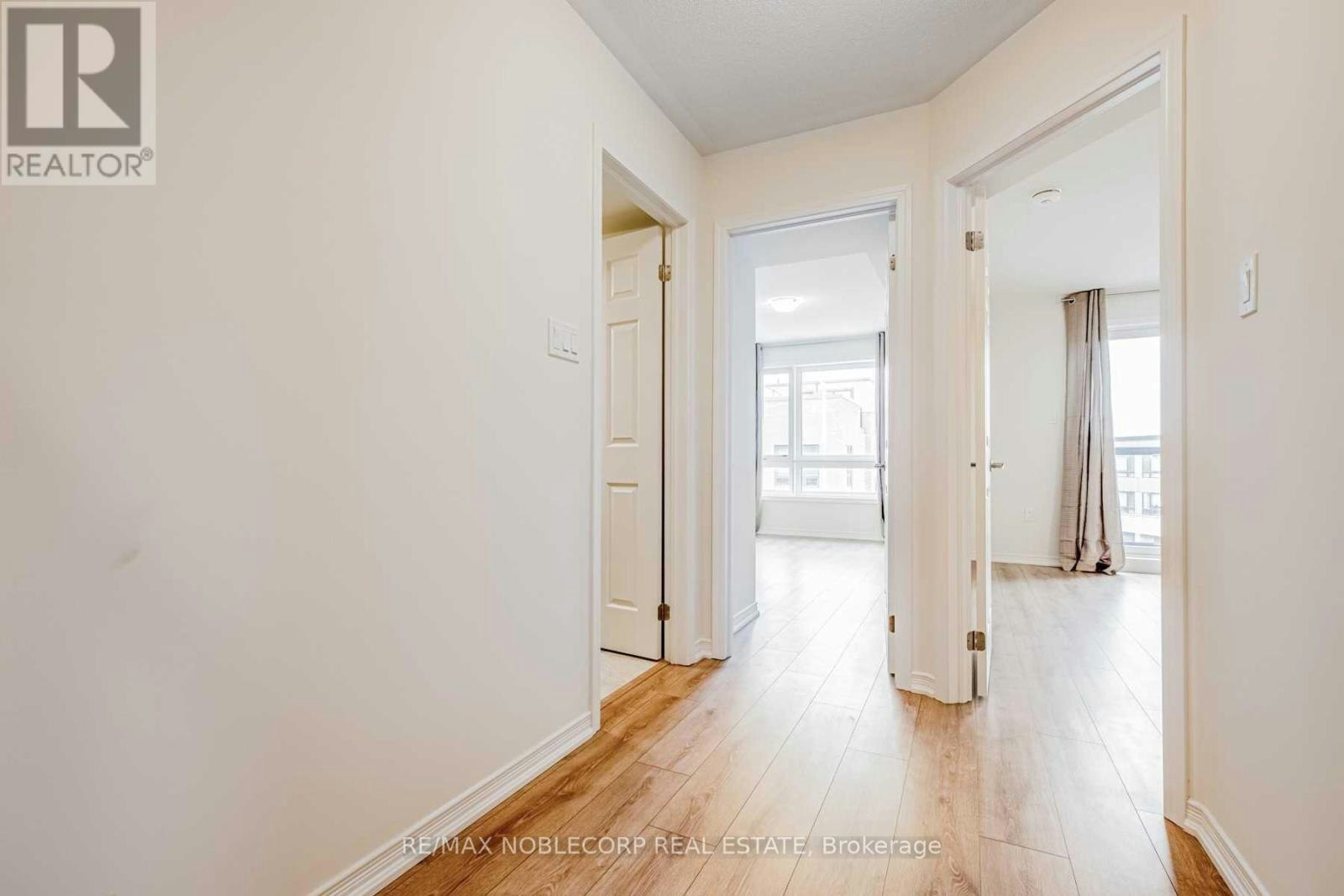 2-620 Rexdale Boulevard, Toronto, ON, M9W 0G1 - 9
