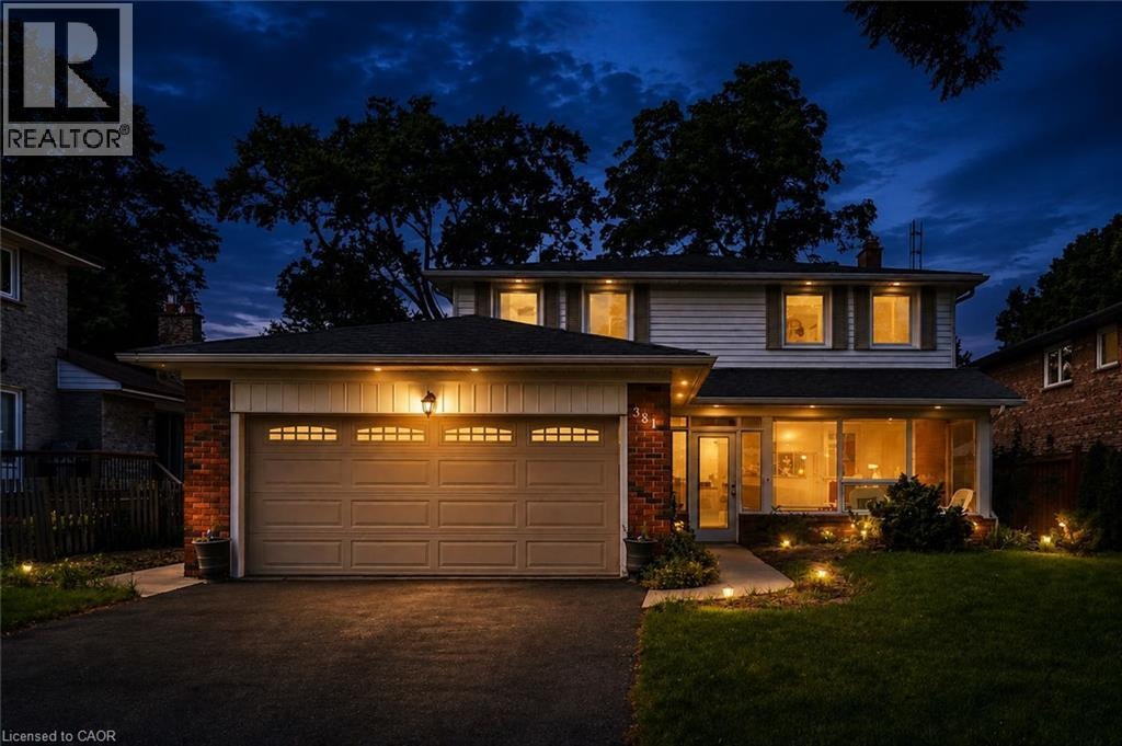 381 Clarksville Court, Mississauga, ON, L5A 1G7