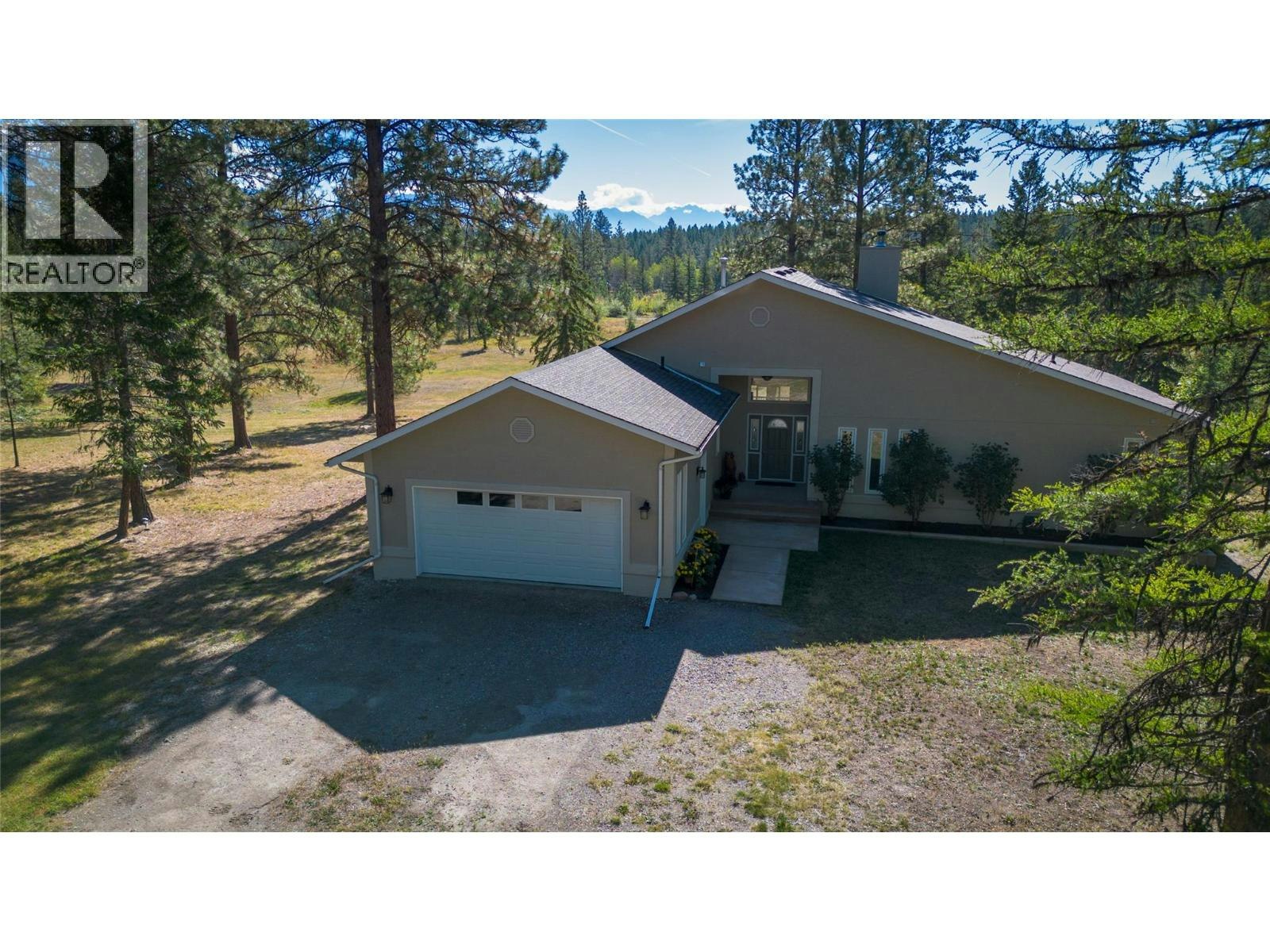 3301 Pine Ridge Road, Kimberley, BC, V1A 3L5