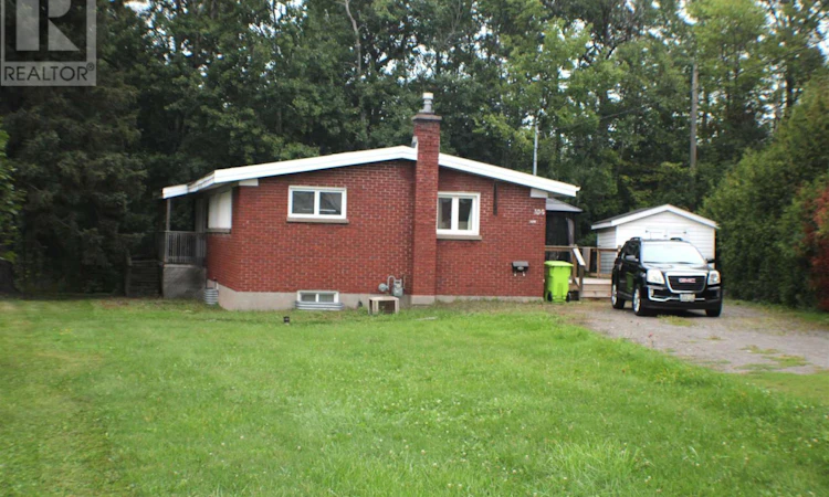 104 White Oak Drive W