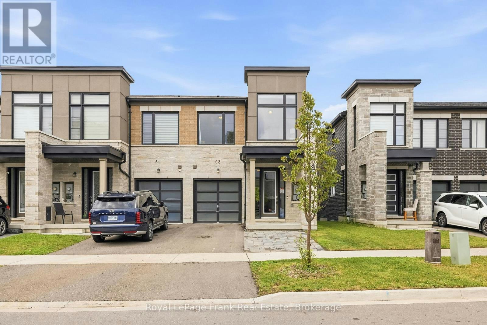 63 Pine Gate Place, Whitby, ON, L1R 0S2