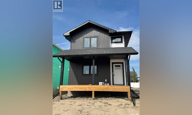 214 Froese Crescent